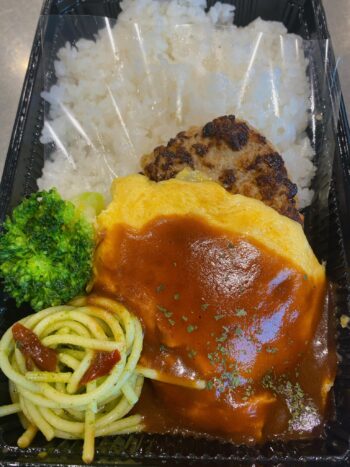 オムレツハンバーグ　　ワンコインランチ